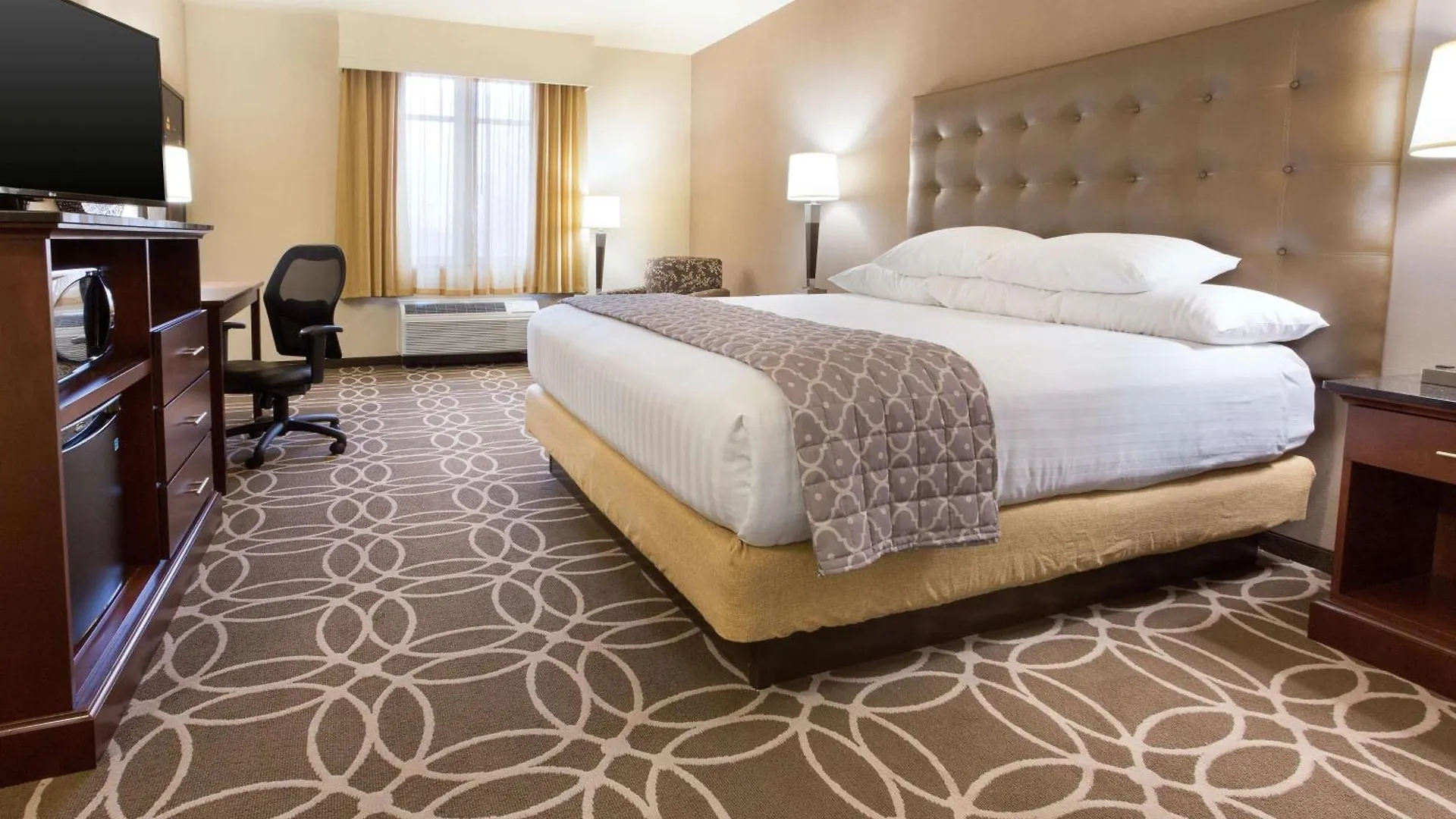 Drury Inn & Suites Louisville North