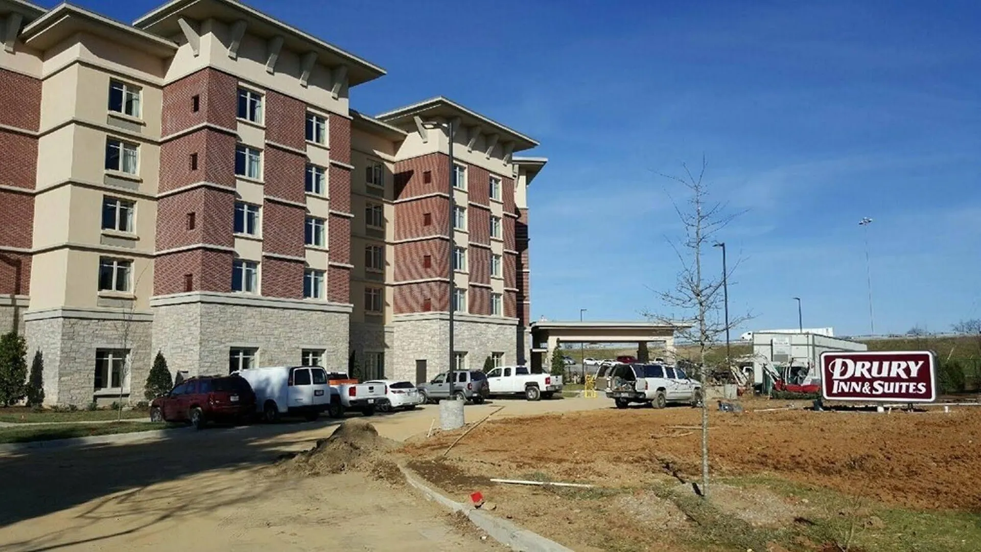 Drury Inn & Suites Louisville North Hotel